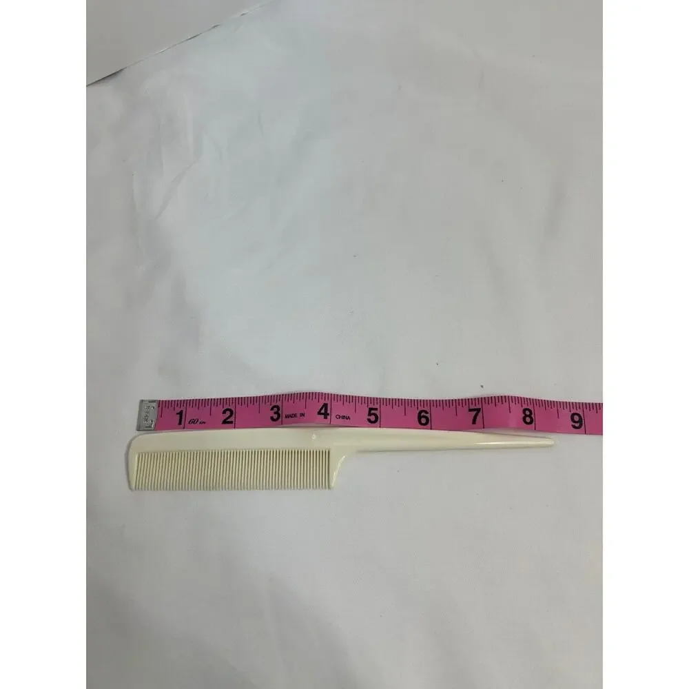 Vintage Offwhite Rat Tail Comb